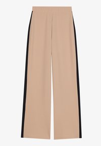 Unselected, warm taupe