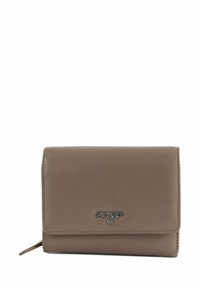 Portefeuille en cuir marron avec une finition texturée, fermeture à rabat et logo Picard argenté. Comprend un compartiment supérieur zippé et des accents cousus.