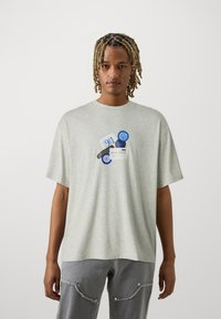 Replay M9Z1 T-SHIRT - Trükipildiga T-särk - ash grey melange