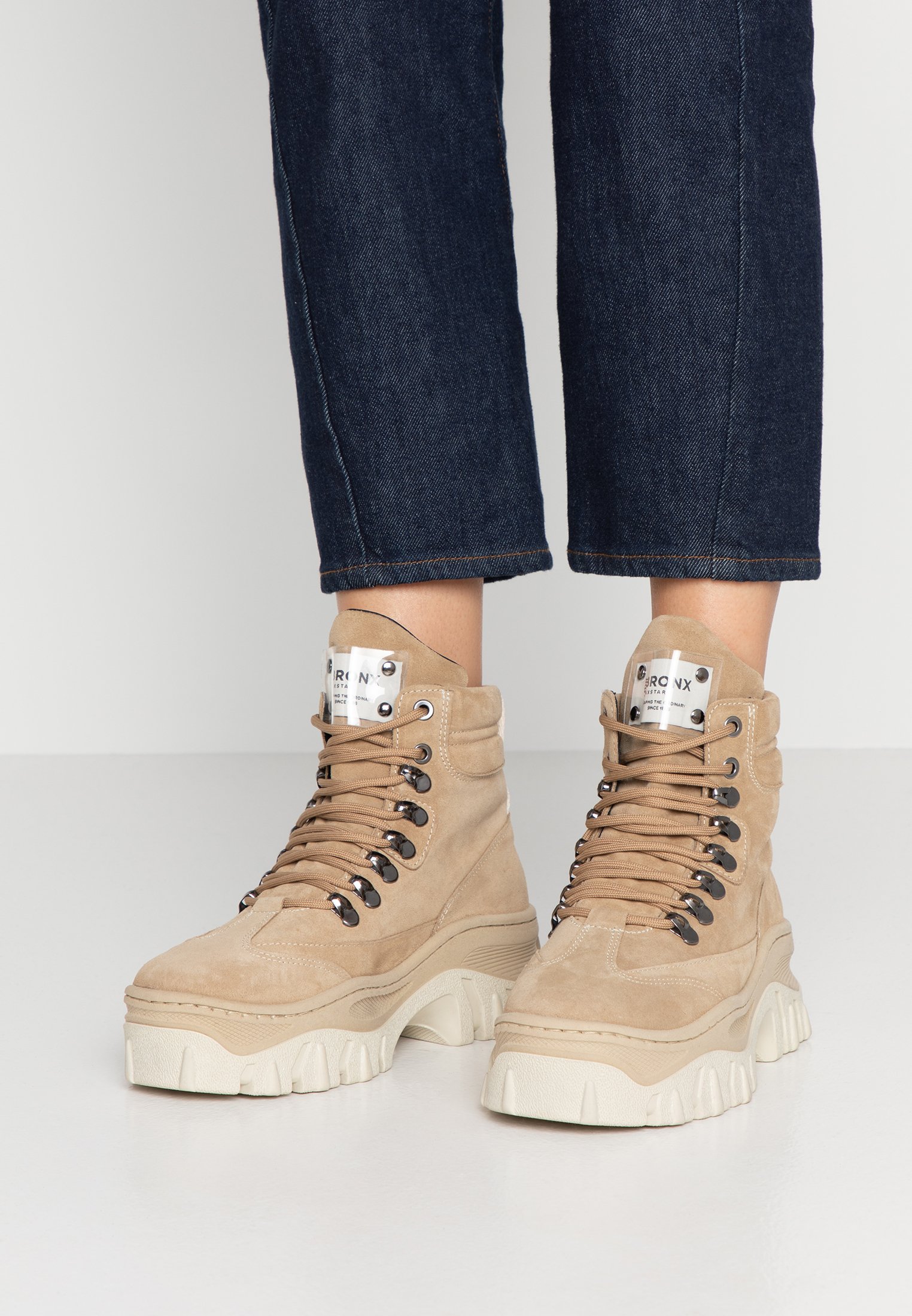 bronx jaxstar beige