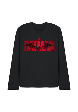 Schwarzes Langarmshirt mit rotem "THE BATMAN"-Text über der Brust, mit einer dezenten Batman-Silhouette im Schriftzug.