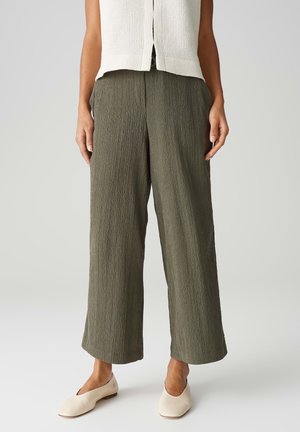 Pantalones - olive