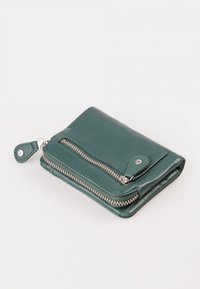 Aunts & Uncles CHERRY - Wallet - dark jade
