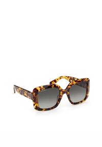 Store firkantede solbriller i skildpaddeskal med gradient mørke linser og subtil branding på stangen og hjørnet af linsen.