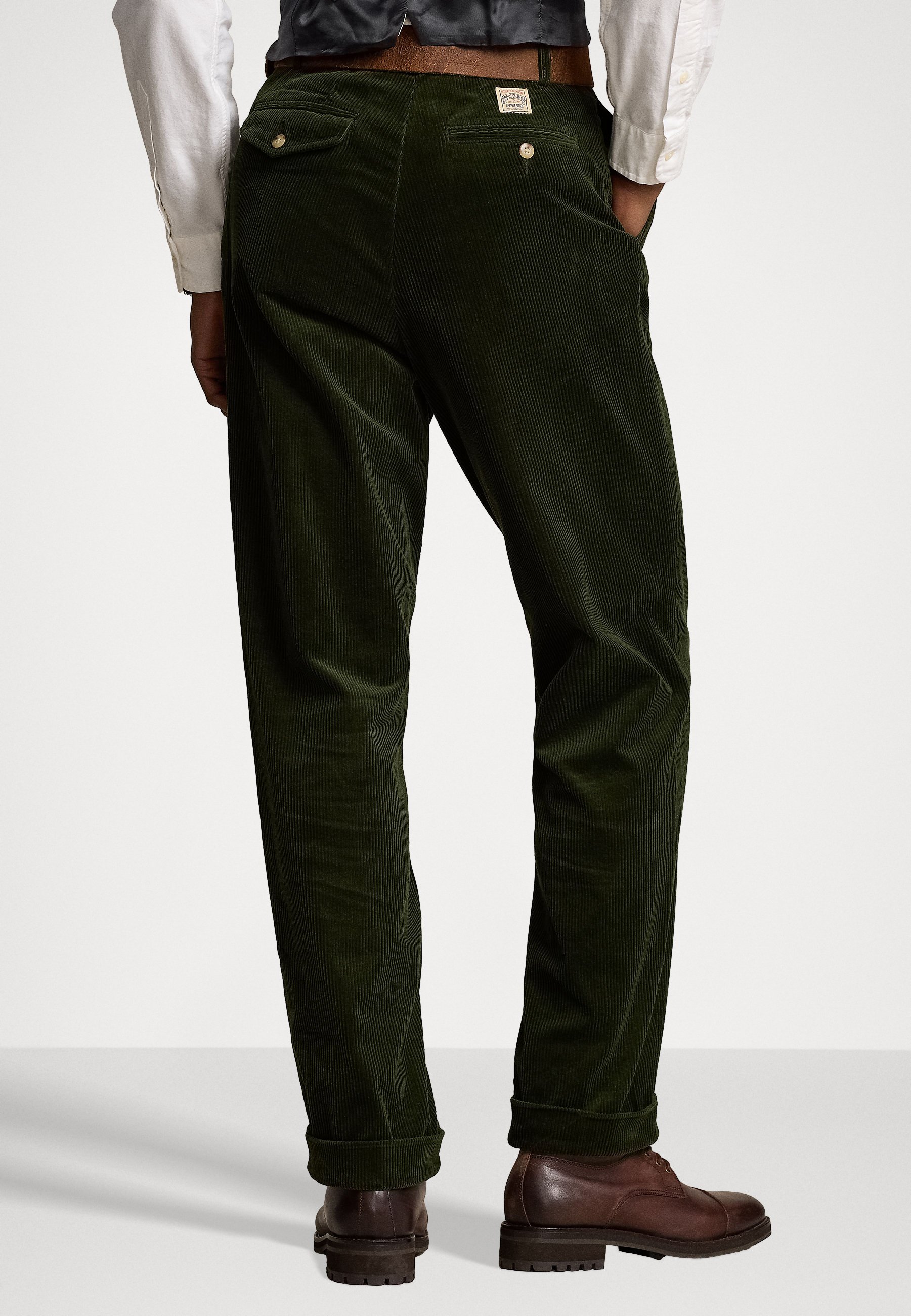 Polo Ralph Lauren WHITMAN RELAXED FIT CORDUROY TROUSER - Broek - country  olive/olijfgroen - Zalando.nl