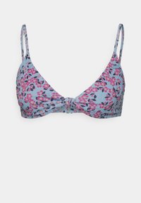 Top de bikini em triângulo em tecido azul claro com um padrão floral em rosa e roxo. Apresenta finas alças ajustáveis e um fecho frontal em nó.