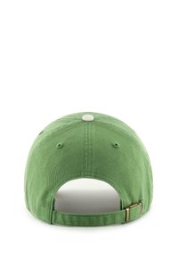 Grüne Baseballmütze von hinten gezeigt, mit verstellbarem Riemen und einem weißen, stoffüberzogenen Knopf oben.