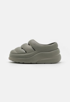 SPORT YEAH  - Slip-ons - moss green