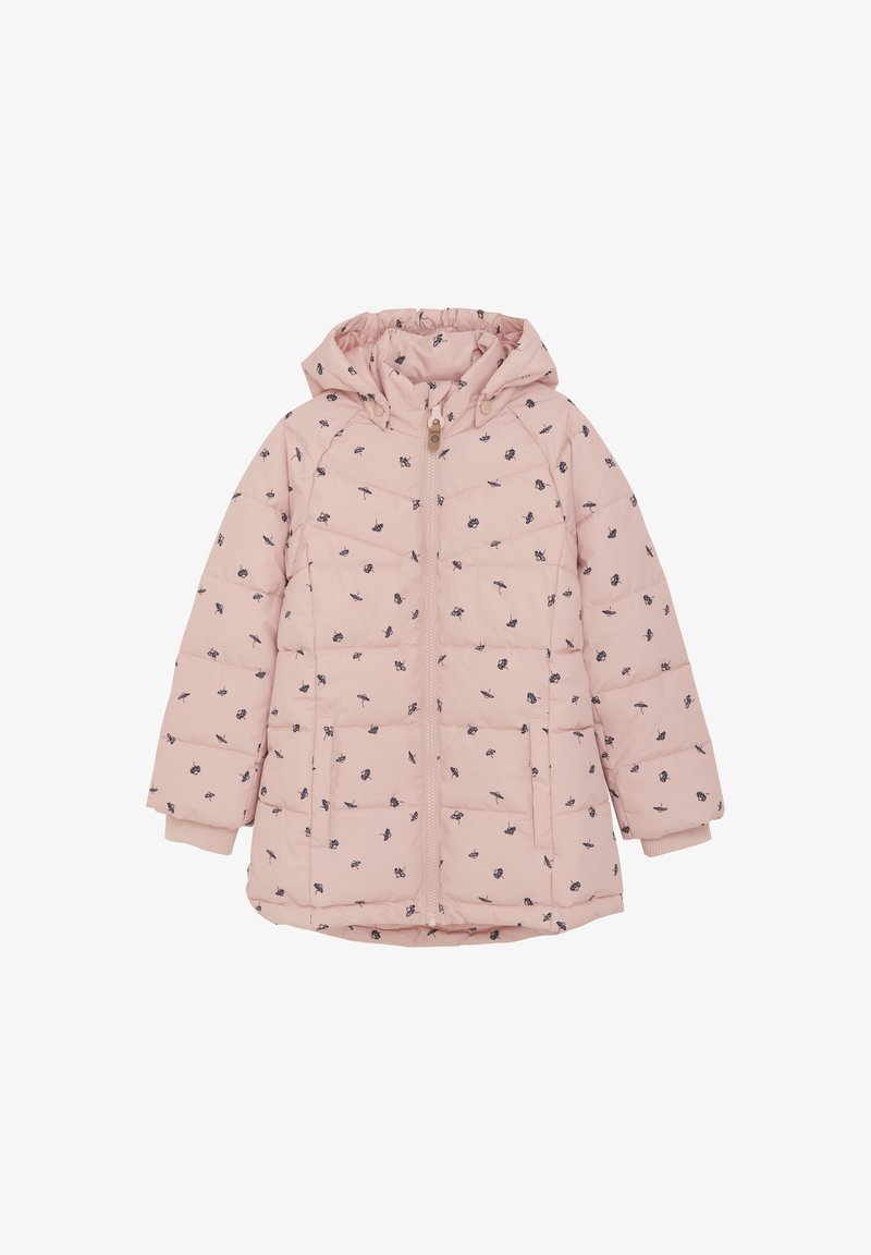 Różowa pikowana kurtka puchowa z kapturem, ozdobiona małymi granatowymi wzorami kwiatowymi, z zamkiem błyskawicznym z przodu oraz ściągaczami przy mankietach.