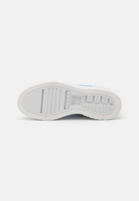 Puma CALI WEDGE - Sapatilhas - arctic ice/nimbus cloud