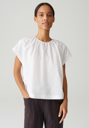 BOXY FIT - Bluse - white