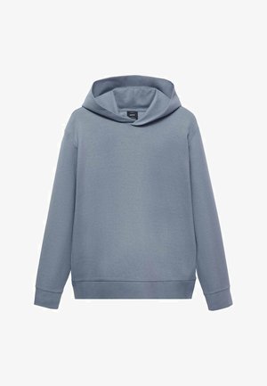 Svetlo modrá mikina s kapucňou vyrobená z mäkkého materiálu, s širokým výstrihom, dlhými rukávmi a voľným strihom s rebrovanými manžetami a spodným lemom.