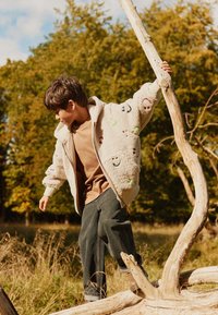Molo HAZZY JACKET UNISEX - Fleecetakki - sand