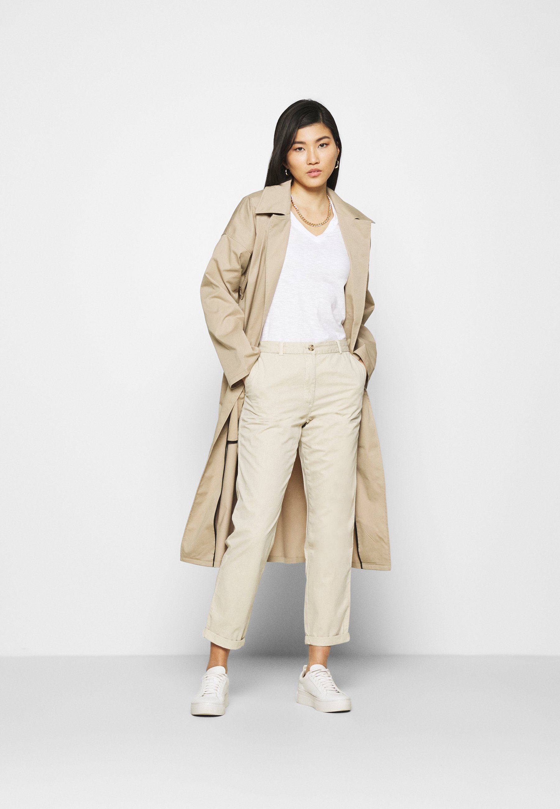 Femme Chino Femme Chino
