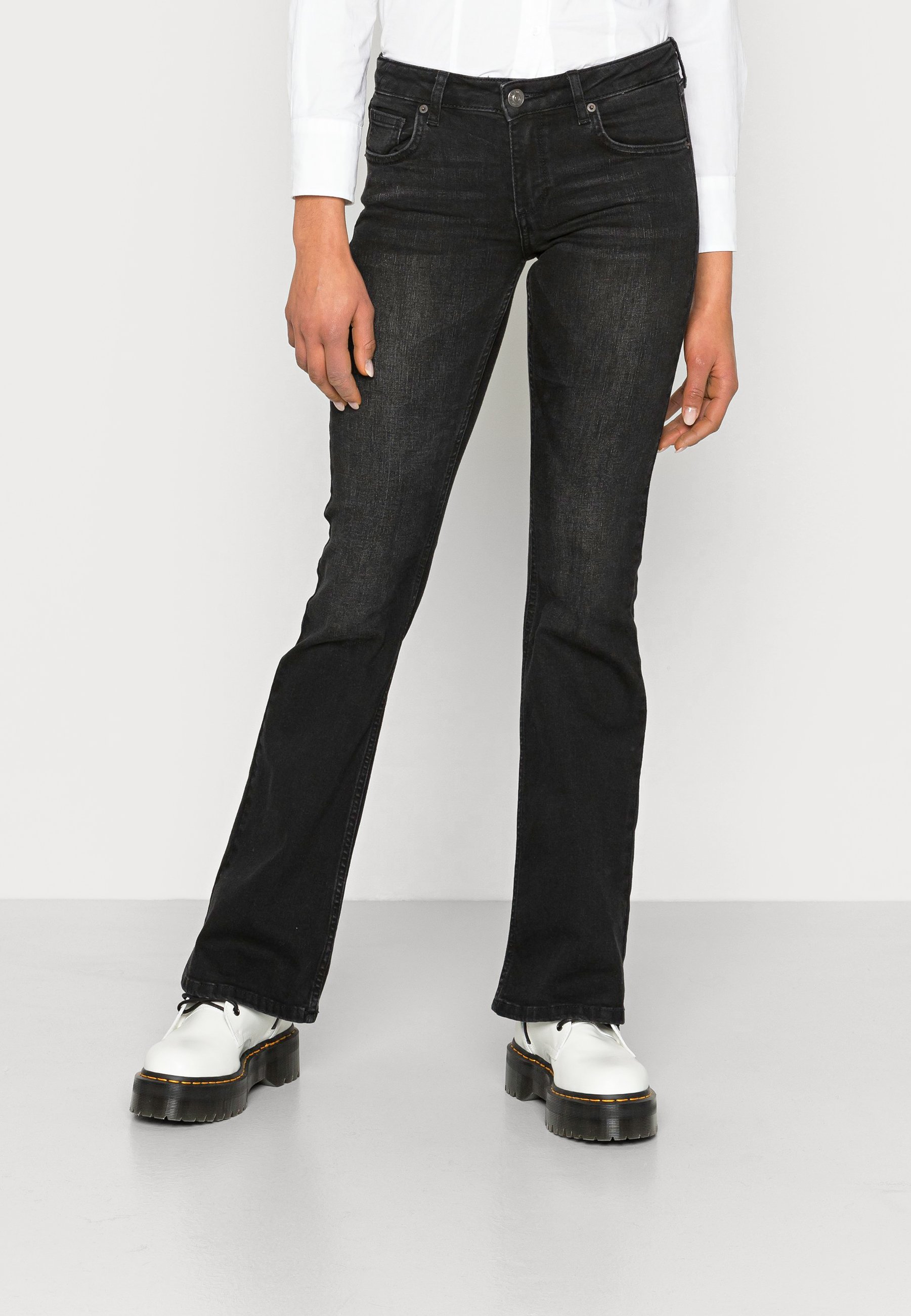 BDG Urban Outfitters LOW RISE STRETCH 
