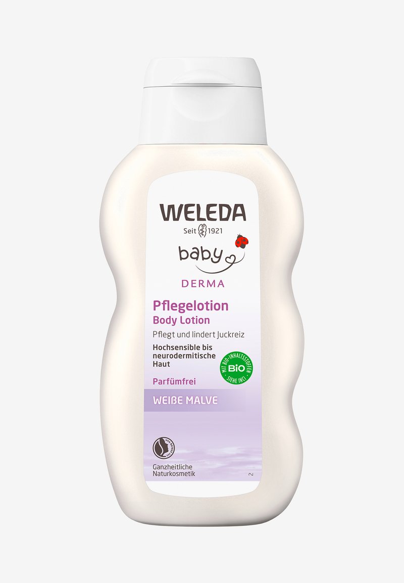 Weleda baby bodylotion in een lichtbeige, ergonomische fles. Witte dop, etiket met paarse accenten en tekst. Eco-certificeringslogo inbegrepen.