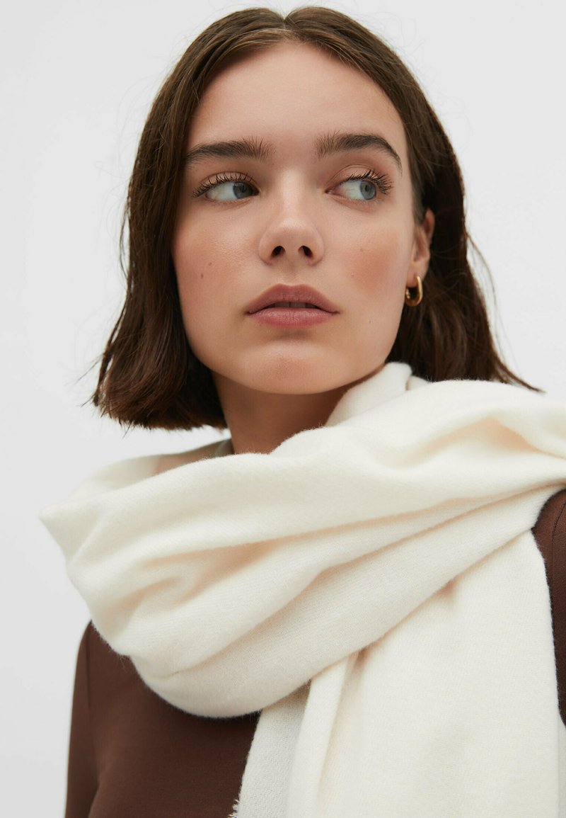 Stradivarius BASIC Scarf white Zalando