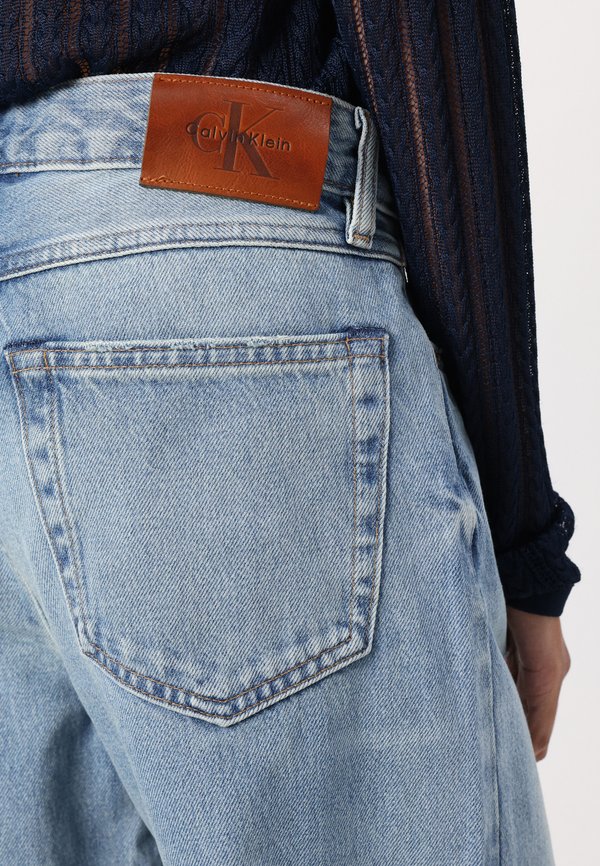 SIGNATURE - Straight leg jeans4