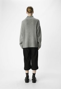 Object Sweter
