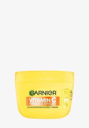 Felgele pot van Garnier Vitamin C Fresh & Bright Glow Booster Sorbet Crème met 4% niacinamide en vitamine C.