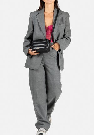 Burkely DROWSY DANI - Borsa macchina fotografica - black