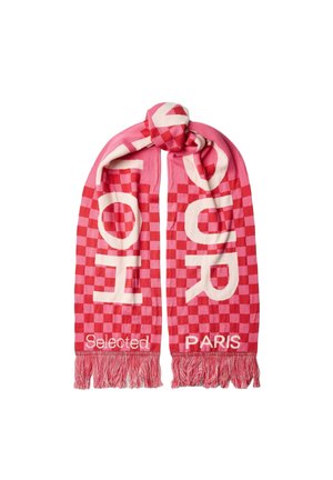 Roosa ja punane ruuduline sall suurte valgete tähtedega, mis moodustavad sõna "SELECTED PARIS", tuttidega otstega, kokku kleebitud sõlm eespool.