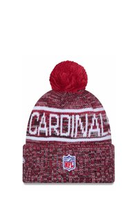 Die rote Strickmütze weist ein strukturiertes Muster auf, trägt den weißen Schriftzug "CARDINAL" und hat einen Pompon oben. Das NFL-Logo ist am umgeschlagenen Saum eingestickt.