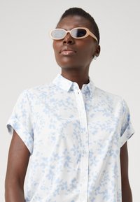 Samsøe Samsøe MAJAN SHIRT - Button-down blouse - light blue