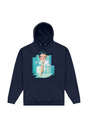 Granatowy hoodie z grafiką kreskówkowej postaci z brązowymi włosami owiniętymi ręcznikiem, na tle tealowej łazienki.