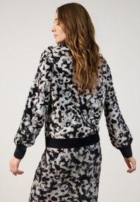 Taifun LANGARM RUNDHALS - Strickpullover - offwhite gemustert
