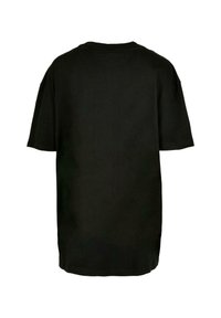 Camiseta negra de algodón suave, con un corte relajado, mangas cortas y un escote redondeado. Sin patrones ni gráficos visibles.