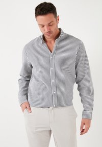 Buratti Ing - black