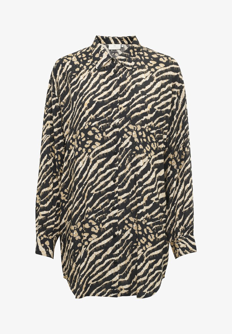 Črna in bež srajca z gumbi, ki vsebuje drzno živalsko vzorčenje, klasičen ovratnik in dolge rokave, izdelana iz gladkega materiala.