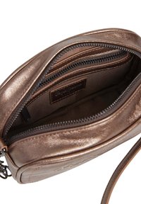 Pepe Jeans Bandolera - bronze beige