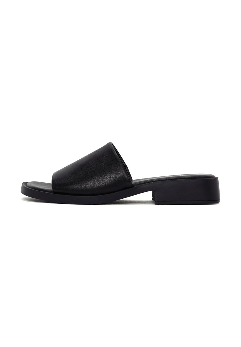 Derimod Mules - black