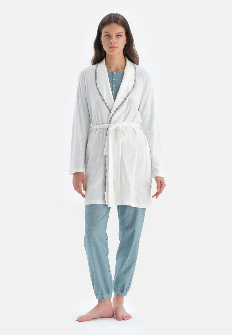 DAGI MATERNITY Dressing gown white Zalando
