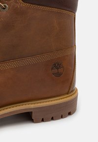 Thumbnail Image 6