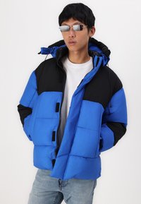 Jack & Jones JCOURBAN PUFFER - Vinterjakker - lapis blue\black
