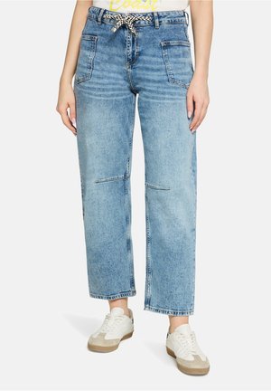 - Jeansy Relaxed Fit