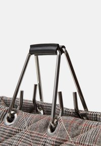 Violeta by Mango Shopping Bag grey/grau (Pre-owned) Zalando