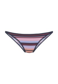 Bas de bikini rayé avec des bandes horizontales rouges, roses, lavande et bleu marine, au toucher doux et à la conception minimaliste.