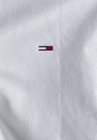 Thumbnail Image 5