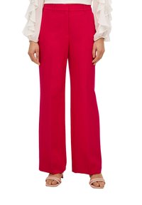 Fuchsia wijde broek van lichtgewicht stof, met een maatwerk pasvorm, scherpe plooien en een gladde textuur.