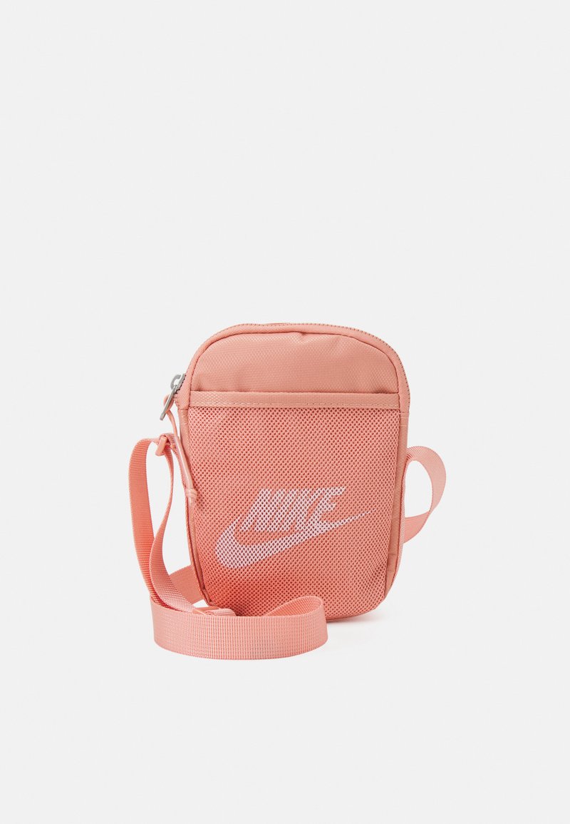 Nike Sportswear HERITAGE UNISEX - Mala a tiracolo - metallic red