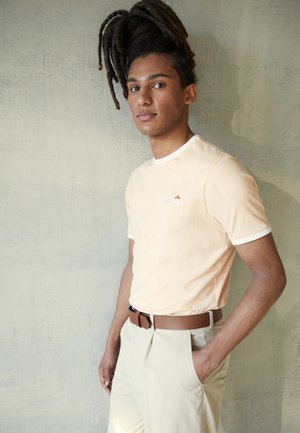 MEDUNO - T-shirt basic - light orange