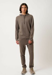 Authentic Cashmere BICHET  taupe