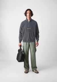 Jack & Jones JORVESTERBRO QUARTER ZIP - Fleece jumper - asphalt