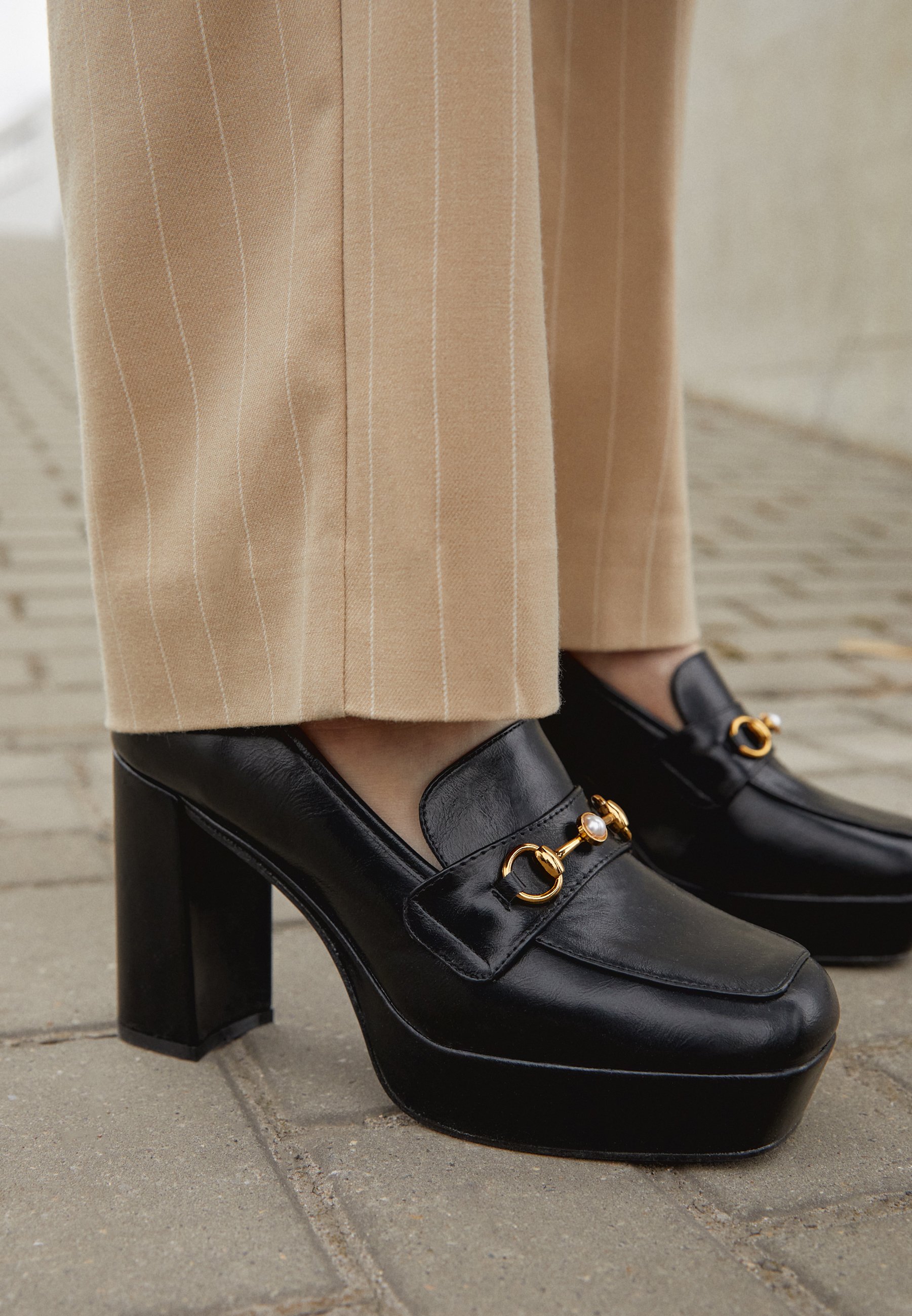 Estera Chunky Wide Fit Heeled Loafers Backless Loafers Raid Estera