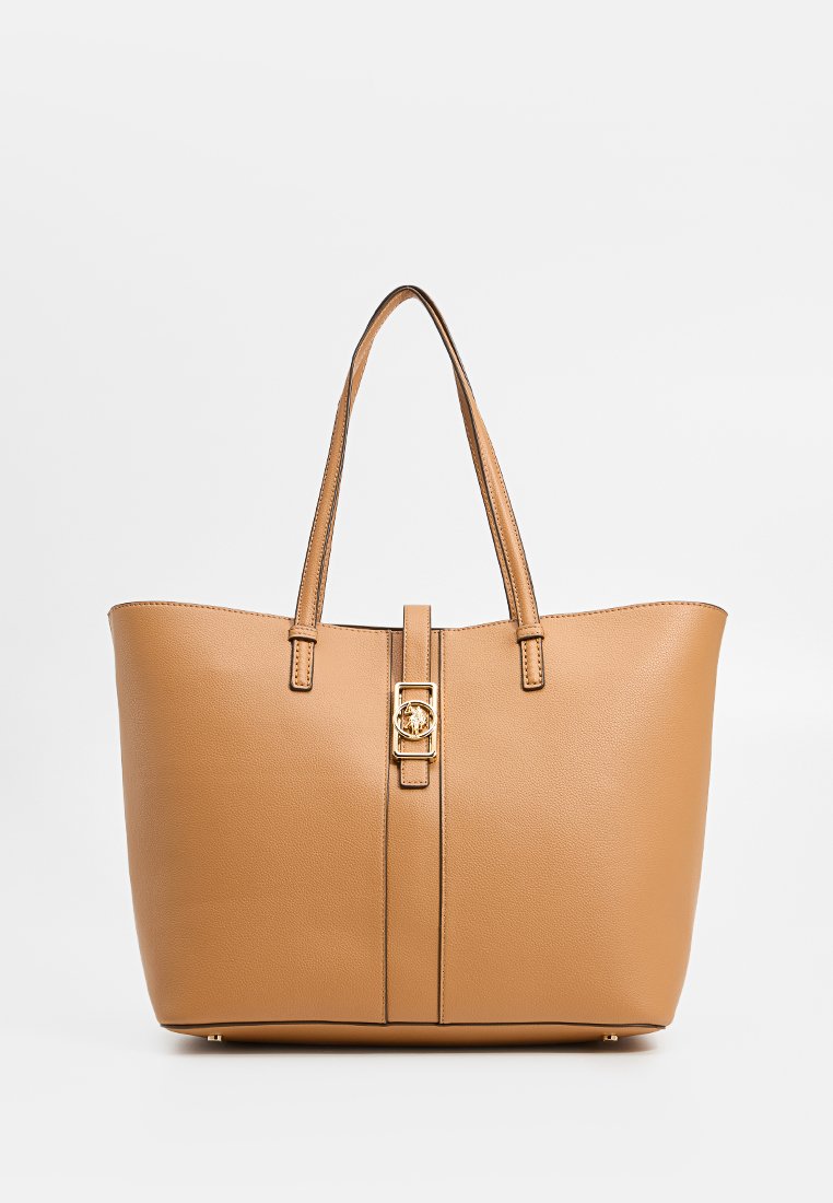 Borsa tote in pelle tan con due manici superiori, design elegante, un accento di hardware in oro prominente e un dettaglio di chiusura centrale.