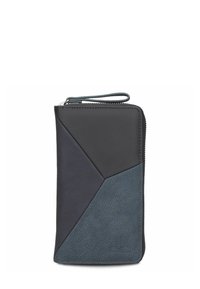 Cartera de piel en tonos azul marino y azul oscuro con un diseño geométrico, que cuenta con un cierre de cremallera y una correa para la muñeca para un fácil transporte. Superficies texturizadas.